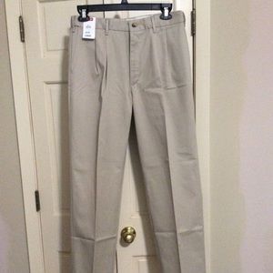 Men’s Wrangler Khaki Pants NWT